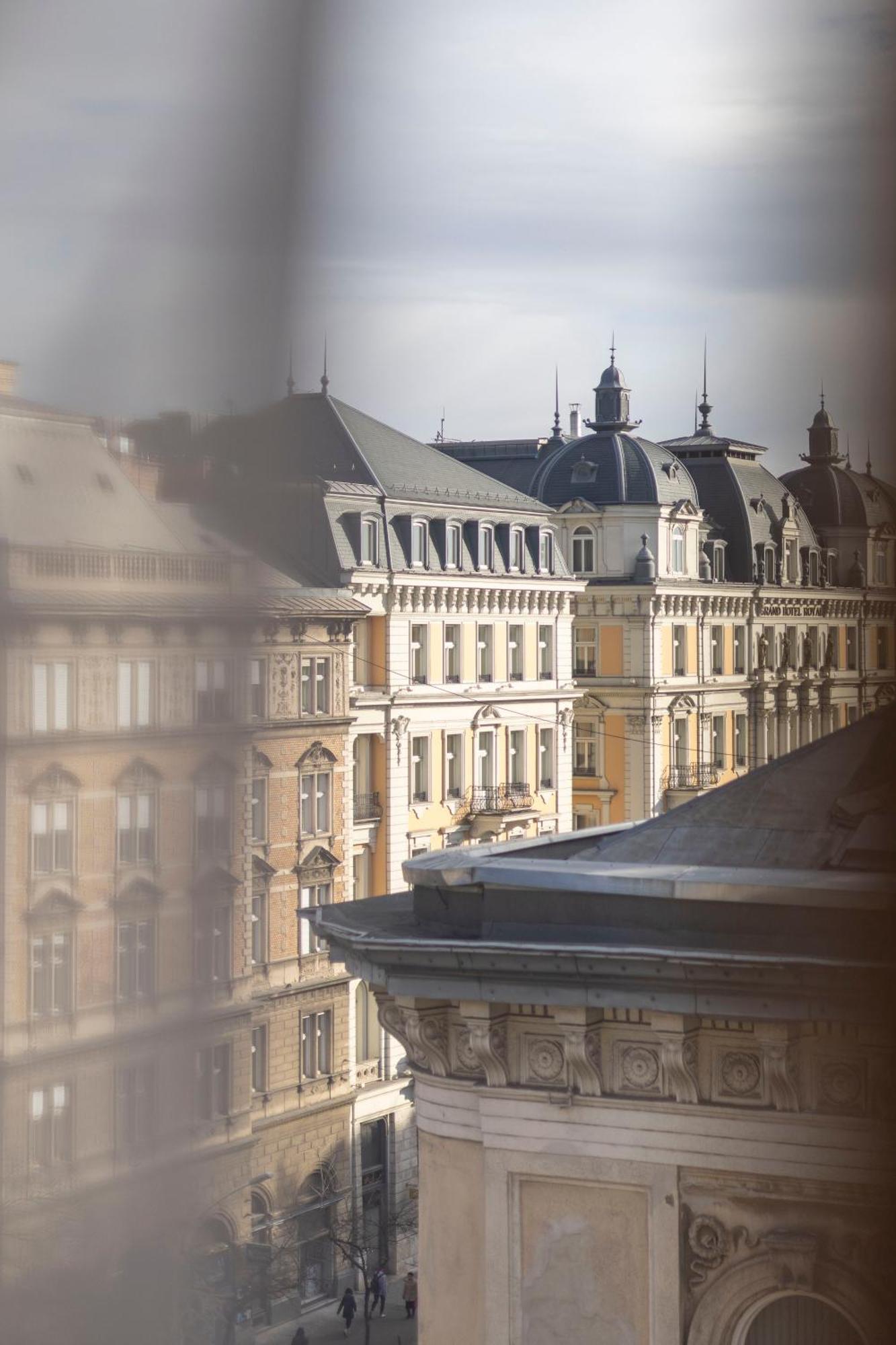 Luxury & Classy Central Apartment With 3Bedrm, 2Bathrm Budapest Exterior photo